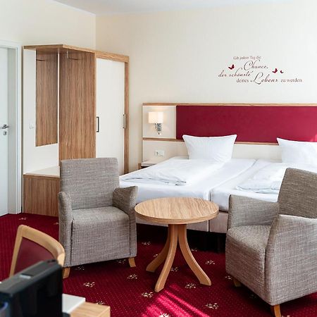 Sleepbeeone Wilhelmshaven Hotel Exterior photo